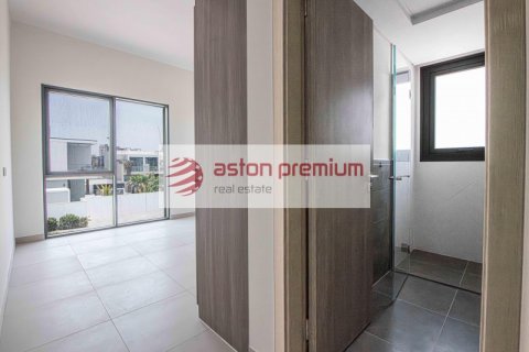 Villa sa Al Furjan, Dubai, UAE 5 silid-tulugan, 746.5 sq.m. № 632146 - larawan 39