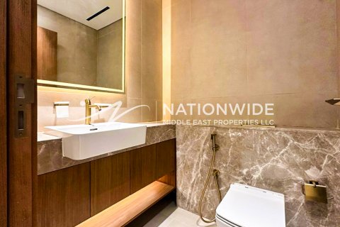 Apartment in Dubai, UAE 2 bedrooms, 136 sq.m. № 632145 - photo 11