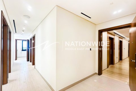Apartment in Dubai, UAE 2 bedrooms, 136 sq.m. № 632145 - photo 6