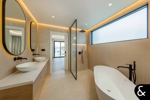 ویلا برای فروش در Jumeirah Golf Estates، Dubai، امارات متحده عربی 6 خوابه ، 743 متر مربع ، شماره 667293 - تصویر 12