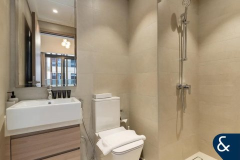 Apartment til salg i Meydan, Dubai, UAE 2 soveværelser, 63 kvm № 667292 - foto 11