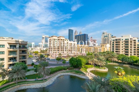 Lägenhet uthyres i The Views, Dubai, UAE 2 sovrum, 131.92226000 kvm Nr. 662740 - fotografi 2