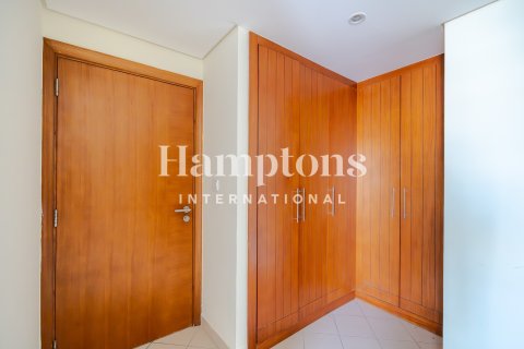 Lägenhet uthyres i The Views, Dubai, UAE 2 sovrum, 131.92226000 kvm Nr. 662740 - fotografi 12