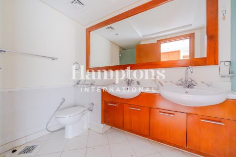 Lägenhet uthyres i The Views, Dubai, UAE 2 sovrum, 131.92226000 kvm Nr. 662740 - fotografi 15