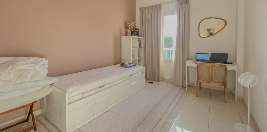 Villa asukohaga The Springs, Dubai, AÜE: 3 magamistoaga, 228.08 m² Nr 734024