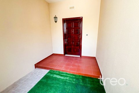 Villa te huur in Arabian Ranches, Dubai, VAE 3 slaapkamers, 228.26 vr.m., nr 734022 - foto 22