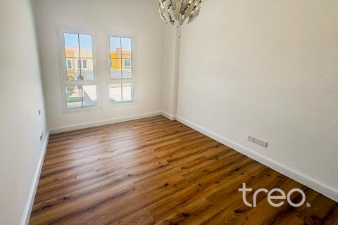 Villa te huur in Arabian Ranches, Dubai, VAE 3 slaapkamers, 228.26 vr.m., nr 734022 - foto 13
