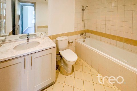 Villa te huur in Arabian Ranches, Dubai, VAE 3 slaapkamers, 228.26 vr.m., nr 734022 - foto 15