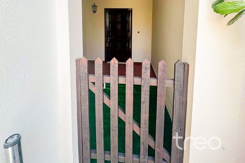 Villa te huur in Arabian Ranches, Dubai, VAE 3 slaapkamers, 228.26 vr.m., nr 734022 - foto 21