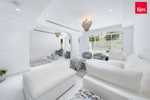 فيلا للبيع في دبي، الإمارات العربية المتحدة 6 غرفة نوم ، 755.5 متر مربع ، رقم 647705 - صورة 24