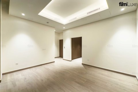 Villa en alquiler en Dubai, EAU 4 dormitorios, 627 m2 № 647770 - foto 9