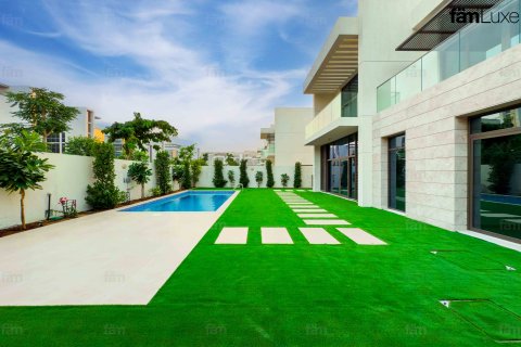 Villa en alquiler en Dubai, EAU 4 dormitorios, 627 m2 № 647770 - foto 14