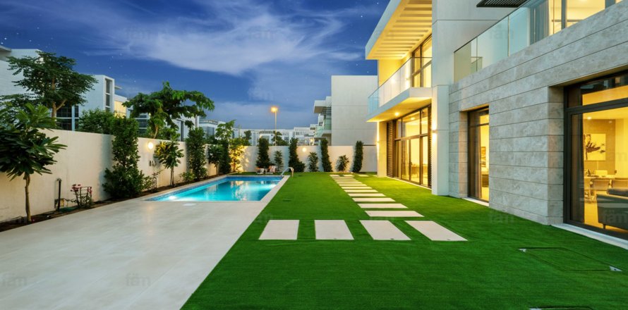 Villa en Dubai, EAU 4 dormitorios, 627 m² № 647770