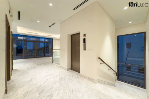 Villa en alquiler en Dubai, EAU 4 dormitorios, 627 m2 № 647770 - foto 19