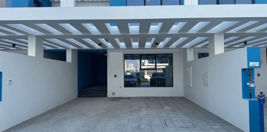 Townhouse în Dubai, EAU 4 dormitoare, 144 mp.  №647709