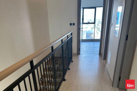 Townhouse de închiriat în Dubai, EAU 4 dormitoare, 144 mp.  №647709 - poză 13