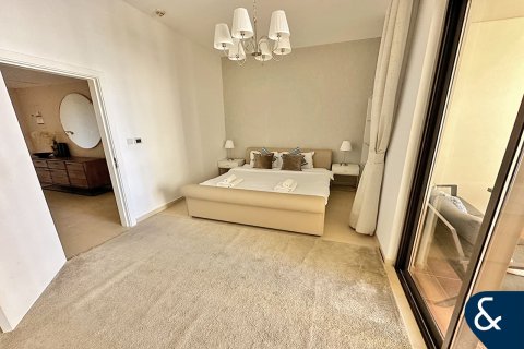 Müüa korter asukohaga Jumeirah Beach Residence, Dubai, AÜE: 2 magamistoaga, 142 m² Nr 667486 - pilt 3