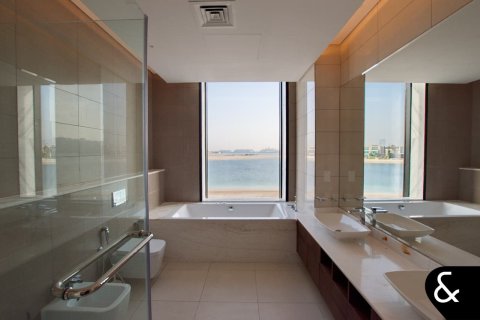 Vila di Palm Jumeirah, Dubai, UAE 6 bilik tidur, 905 meter persegi № 667489 - foto 15
