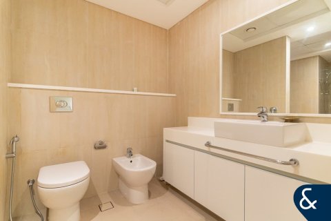 Huoneisto Jumeirah Beach Residence, Dubai, Arabiemiraatit 4 makuuhuonetta, 274 m2 № 667485 - kuva 23