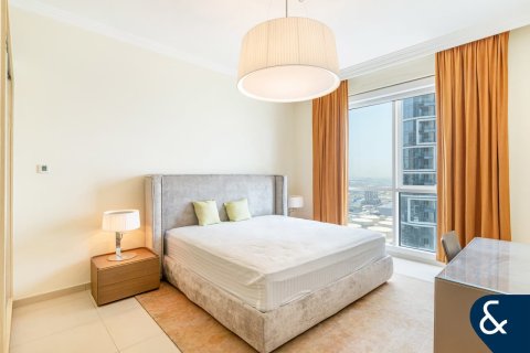 Huoneisto Jumeirah Beach Residence, Dubai, Arabiemiraatit 4 makuuhuonetta, 274 m2 № 667485 - kuva 15