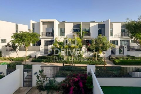 Townhouse i Dubai Land, Dubai, UAE 3 soveværelser, 174.94 kvm № 768424