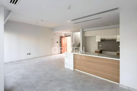 Townhouse in Dubai Land, Dubai, UAE 3 bedrooms, 174.94 sq.m. № 768424 - photo 11