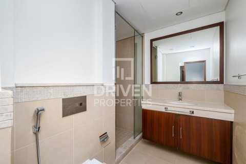 Apartment in Downtown Dubai (Downtown Burj Dubai), Dubai, UAE 3 bedrooms, 169.18 sq.m. № 768423 - photo 14