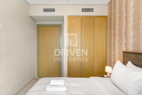 Huoneisto Business Bay, Dubai, Arabiemiraatit 3 makuuhuonetta, 120.96 m2 № 768419 - kuva 12