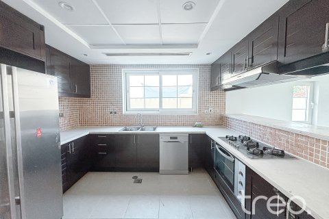 Villa en alquiler en Jumeirah Park, Dubai, EAU 3 dormitorios, 327.67 m2 № 758882 - foto 12