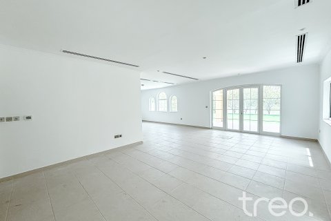 Villa en alquiler en Jumeirah Park, Dubai, EAU 3 dormitorios, 327.67 m2 № 758882 - foto 11