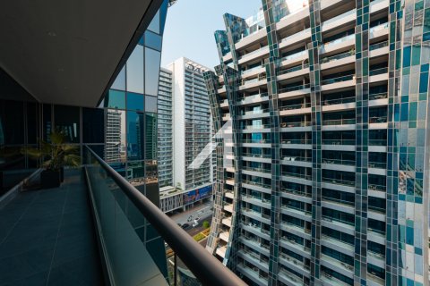 Lägenhet till försäljning i Dubai, UAE 2 sovrum, 171.8 kvm Nr. 660195 - fotografi 24