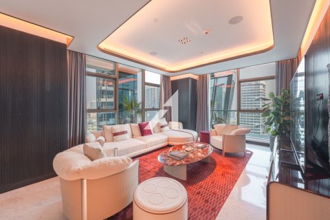 Lägenhet till försäljning i Dubai, UAE 2 sovrum, 171.8 kvm Nr. 660195 - fotografi 22