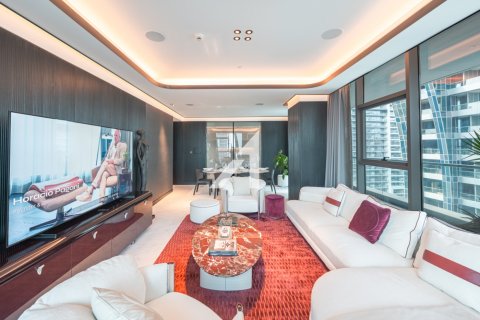 Lägenhet till försäljning i Dubai, UAE 2 sovrum, 171.8 kvm Nr. 660195 - fotografi 23