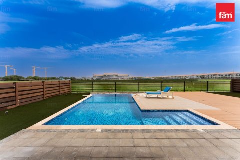 Müüa villa asukohaga Dubai, AÜE: 5 magamistoaga, 682.7 m² Nr 722360 - pilt 15