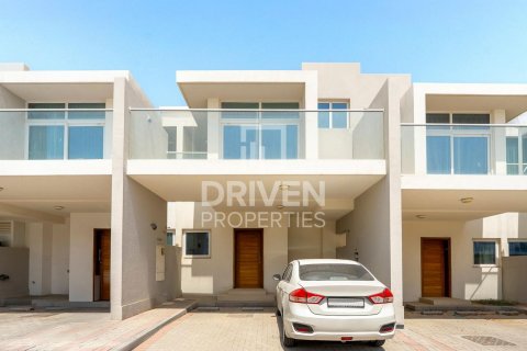 Vila v DAMAC Hills (Akoya by DAMAC), Dubai, SAE 3 ložnice, 155 m² Č.: 602490 - fotografie 3