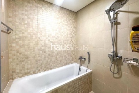 Apartmen di Jumeirah Golf Estates, Dubai, UAE 2 bilik tidur, 128 meter persegi № 626207 - foto 9