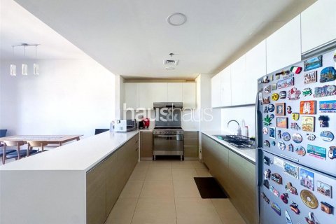 Apartmen di Jumeirah Golf Estates, Dubai, UAE 2 bilik tidur, 128 meter persegi № 626207 - foto 5