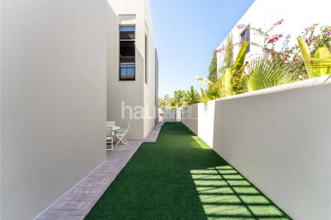 Villa in vendita a Dubai Hills Estate, Dubai, EAU 4 camere da letto, 327 mq. № 626210 - foto 12