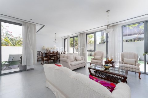 Villa in vendita a Dubai Hills Estate, Dubai, EAU 4 camere da letto, 327 mq. № 626210 - foto 2