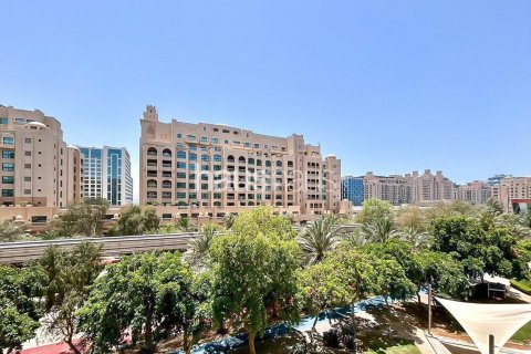 Apartment in Palm Jumeirah, Dubai, UAE 1 bedroom, 106 sq.m. № 626205 - photo 1