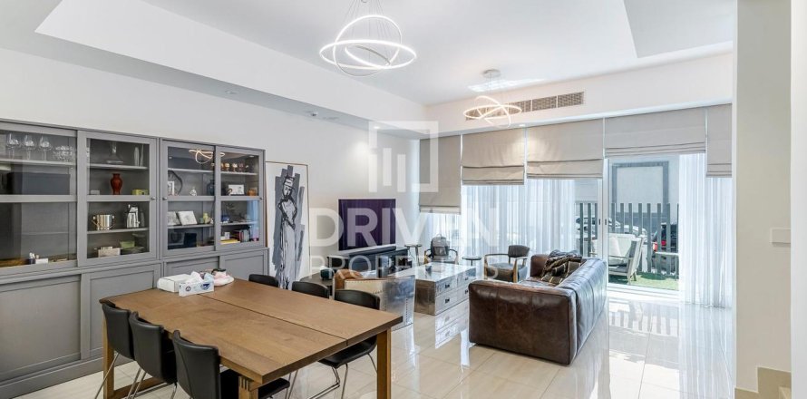 Stadthaus in Dubai Sports City, Dubai, VAE: 4 Schlafzimmer, 275 m2 Nr. 653442