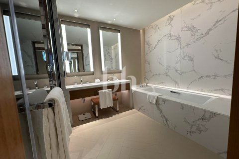 Huoneisto Downtown Dubai (Downtown Burj Dubai), Arabiemiraatit 3 makuuhuonetta, 165.45 m2 № 754425 - kuva 13