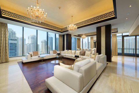 Apartamento para arrendamento em Dubai Marina, Dubai, EAU 4 quartos, 469.43 m2 № 754423 - foto 1