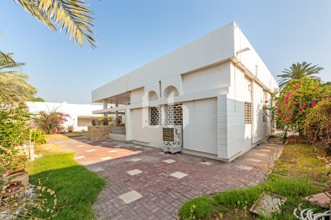 וילה להשכרה ב Al Rashidiya, Dubai, איחוד האמירויות  5 חדרי שינה, 10000 מ"ר, מספר 754429 - תמונה 18