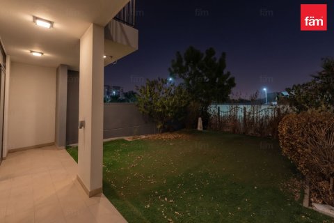 Motor City, Dubai, संयुक्त अरब अमीरात में टाउनहाउस, 3 बेडरूम, 241.1 वर्ग मीटर, संख्या 766272 - फ़ोटो 24