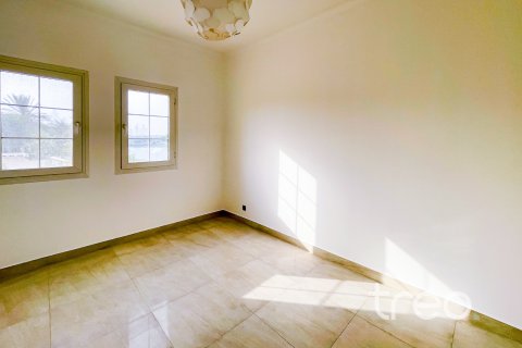 Üürile anda villa asukohaga The Springs, Dubai, AÜE: 3 magamistoaga, 228.08 m² Nr 734019 - pilt 9