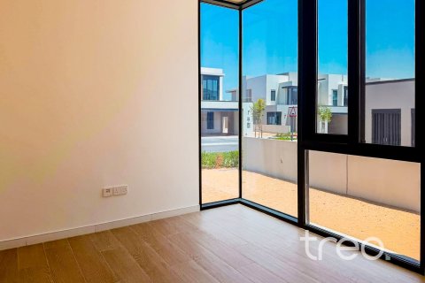 Townhouse in Dubai, UAE 4 bedrooms, 358.7 sq.m. № 734014 - photo 12