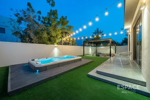 Villa te koop in Dubai Hills Estate, Dubai, VAE 3 slaapkamers, 321 vr.m., nr 649448 - foto 19