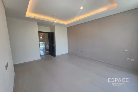 Townhouse in DAMAC Hills (Akoya by DAMAC), Dubai, UAE 6 bedrooms, 339 sq.m. № 649444 - photo 3