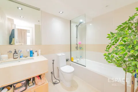 Apartment in Dubai Marina, UAE 1 bedroom, 74 sq.m. № 649446 - photo 9